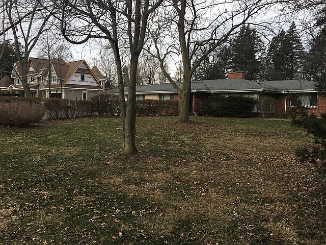2nd image of 830 Becker Rd