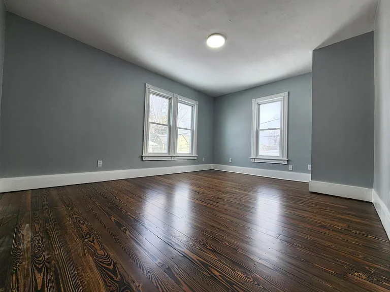 123 Ridgeway St — Photo 7