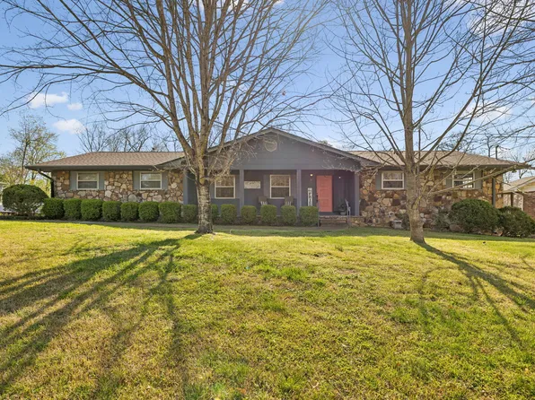 98 W Highland Dr, Ringgold, GA 30736