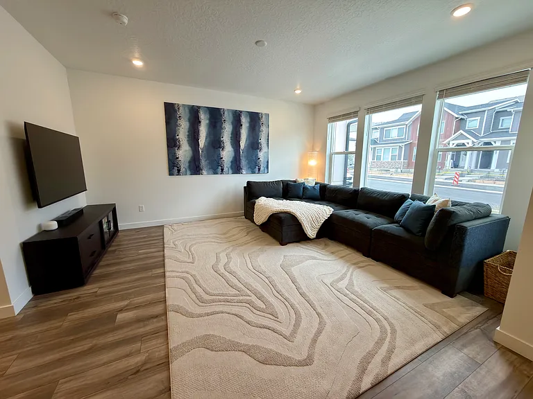 1379 W Sharry Baby Dr — Photo 4