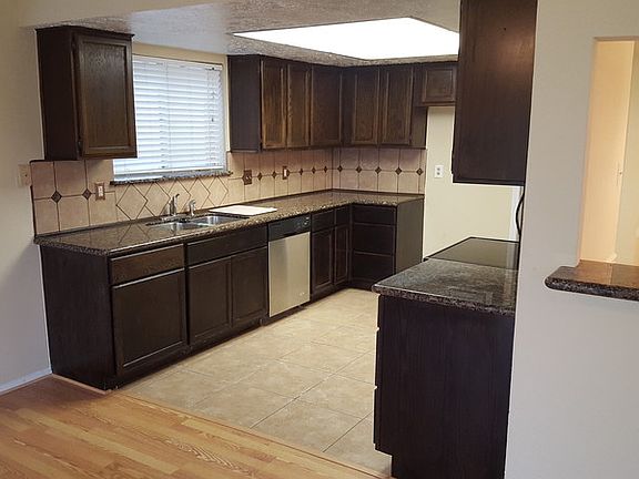 5th image of 7643 Westbank Ave