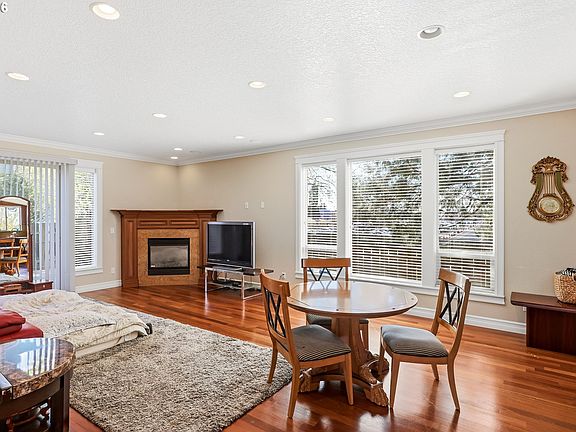 5th image of 3630 SW 110th Ave