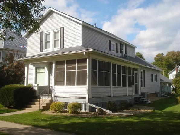 314 4th Ave, Baraboo, WI 53913