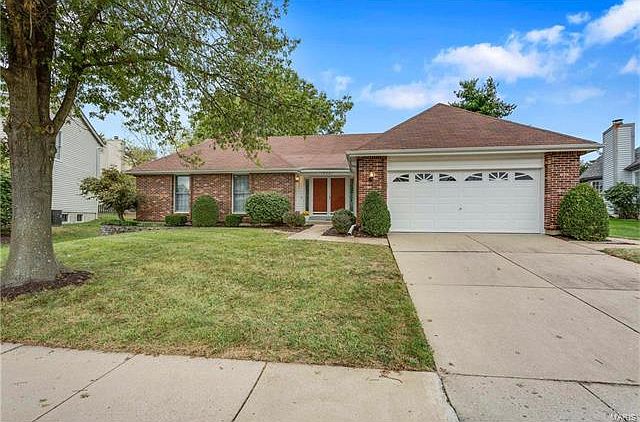 1st image of 15621 Coventry Farm Dr