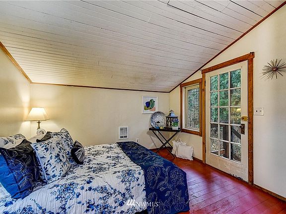 3rd image of 31805 NE 190th Pl