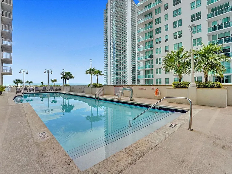 1200 Brickell Bay Dr #1910 — Photo 15