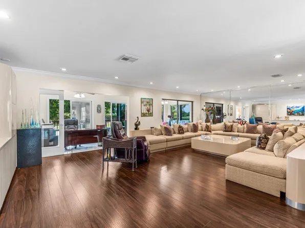 9 Stratford Drive #D, Boynton Beach, FL 33436