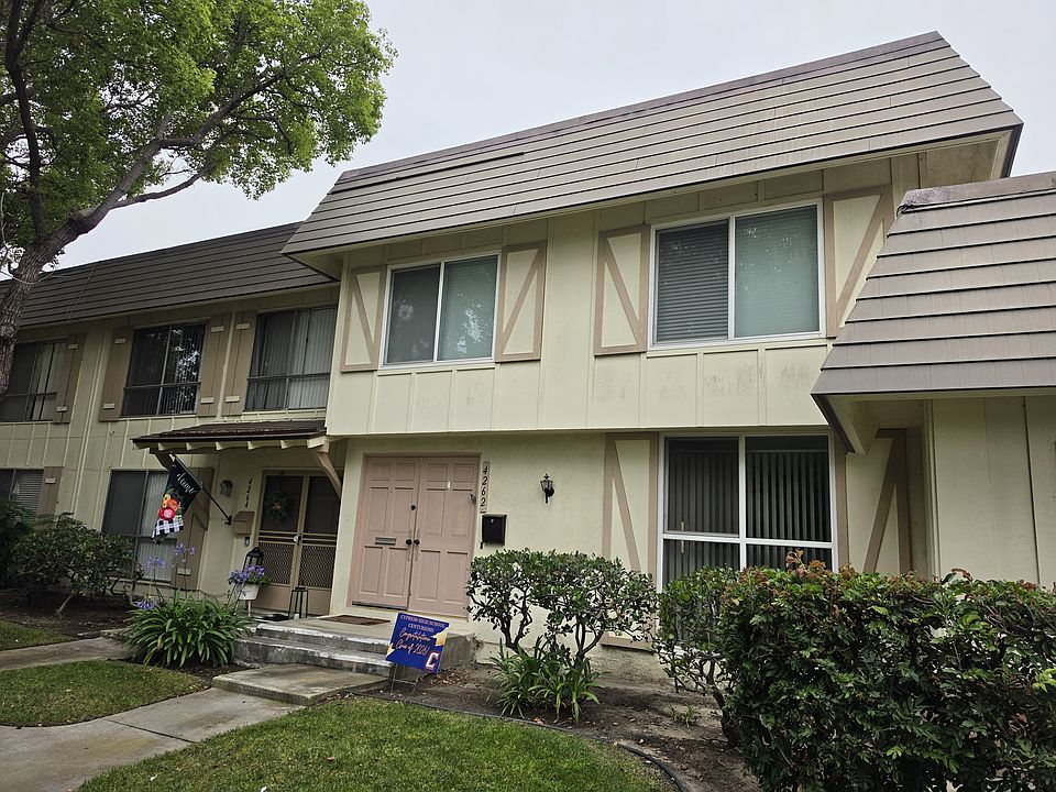 1st image of 4262 Paseo De Oro