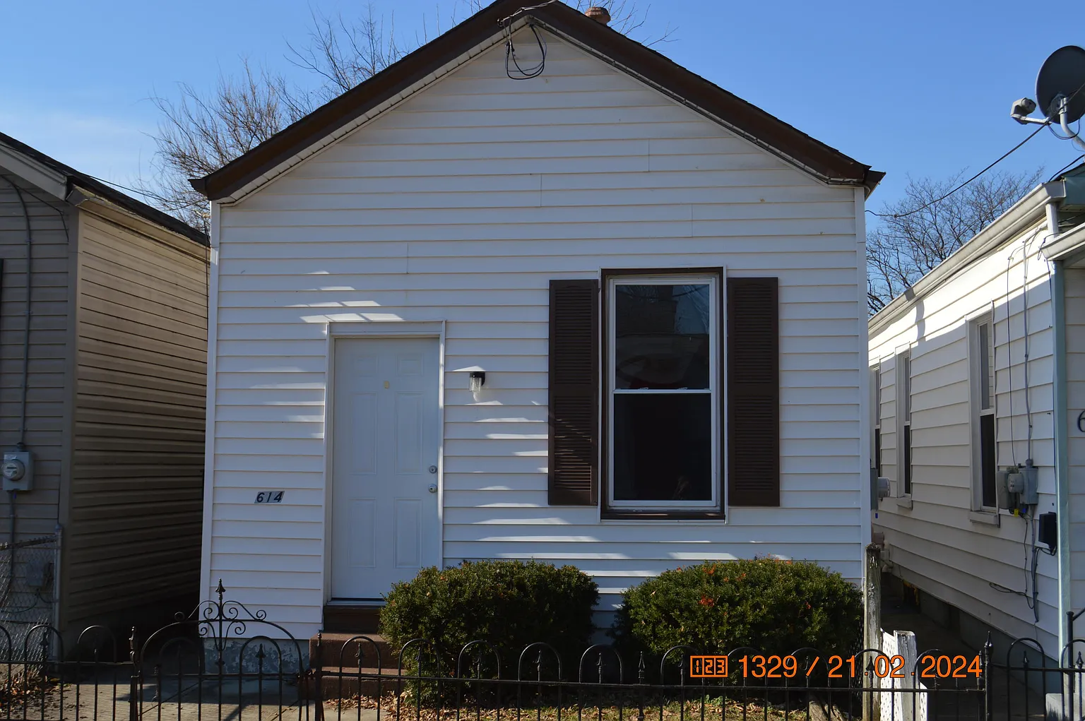 614 Liberty St photo 1
