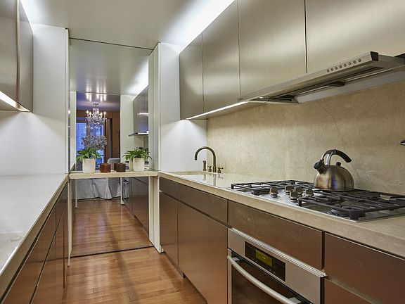 3rd image of 200 Central Park S APT 5P