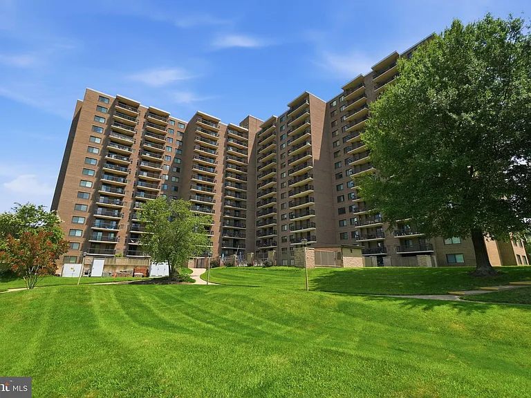 200 N Pickett St #1414 — Photo 22