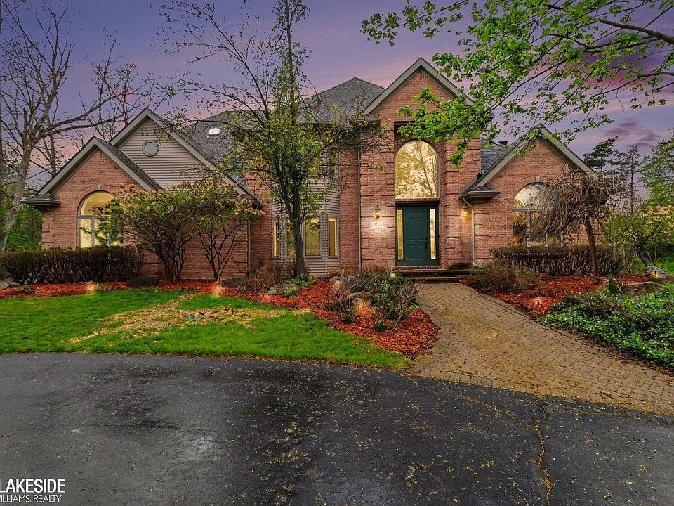 1st image of 30515 Rushmore Cir