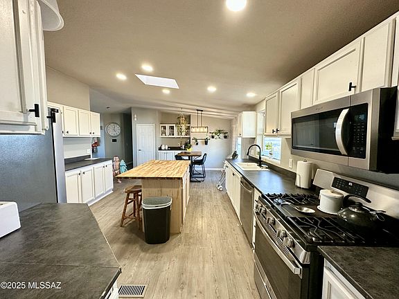 4th image of 10300 N Fire Crest Pl