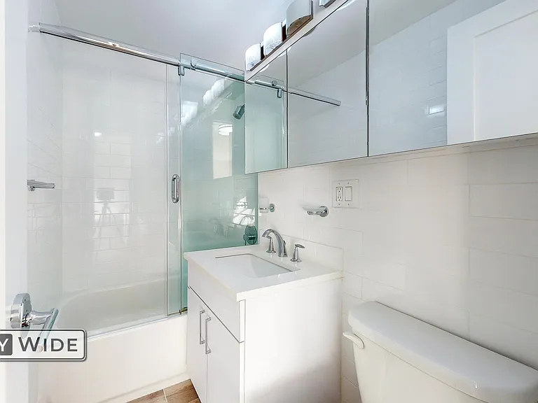 145 E 16th St #15H — Photo 5
