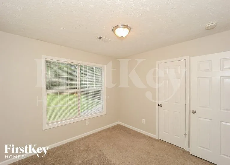 11685 Heritage Dr — Photo 12