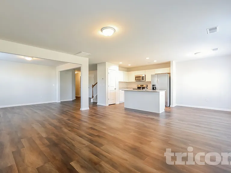 139 McMakin Dr — Photo 4