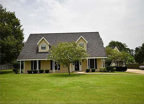1st image of 776 Arrowhead Dr