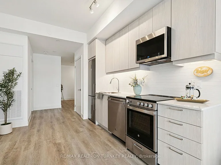 185 Deerfield Rd #18 — Photo 7