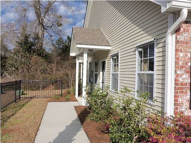 2nd image of 1610 Saint Johns Parish Way