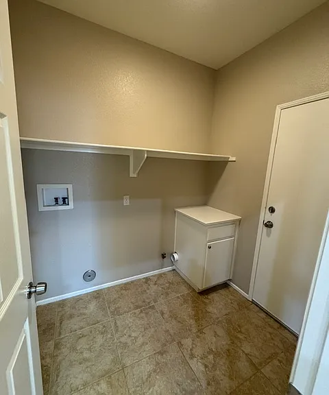 2136 Bowdoin St — Photo 19