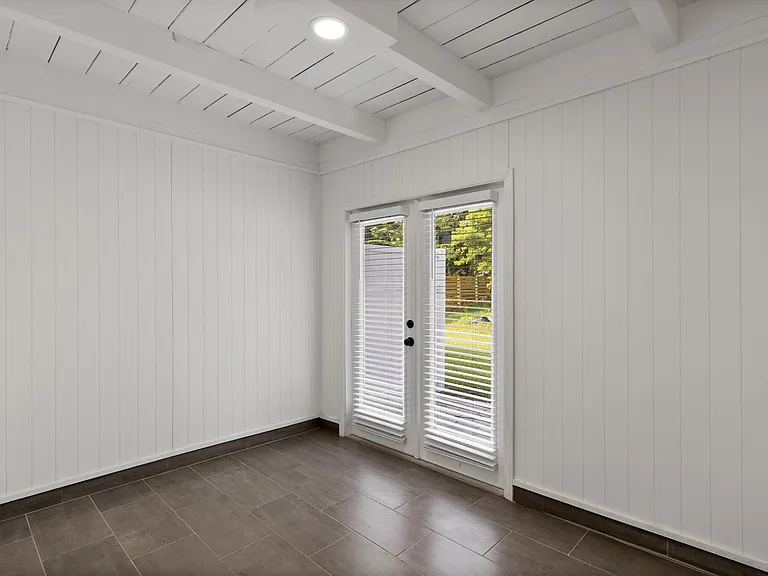 1920 Cloverlawn Ave — Photo 10