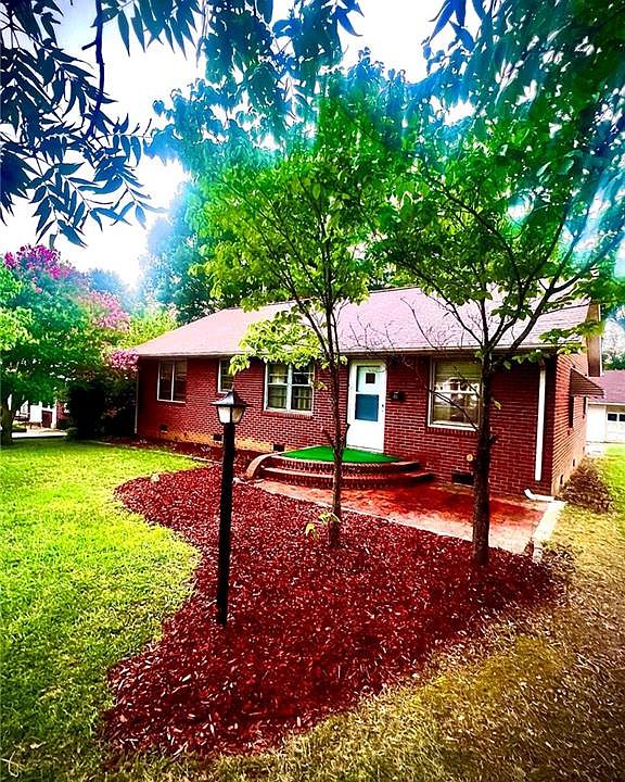 1st image of 1708 Piedmont Way