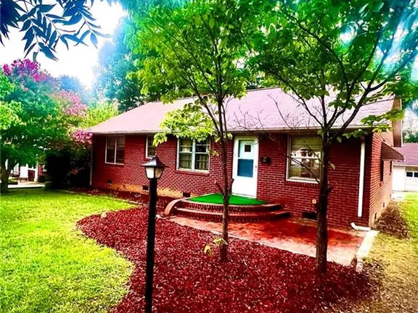 1708 Piedmont Way, Burlington, NC 27217