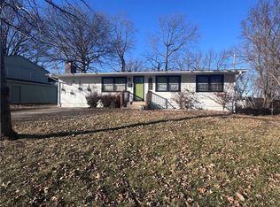 834 N Ponca Dr, Independence, MO 64056