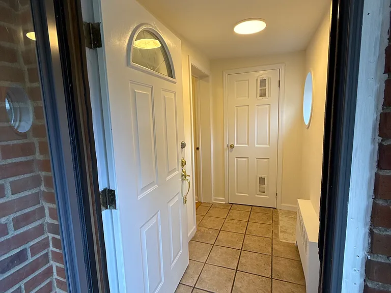 133 Hillview Ave #1 — Photo 9