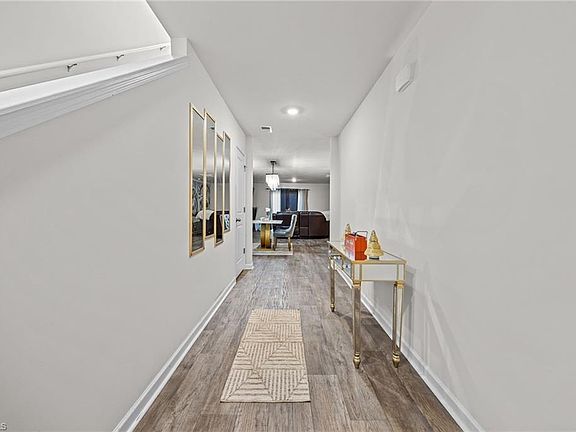 5th image of 592 Tochi Ct