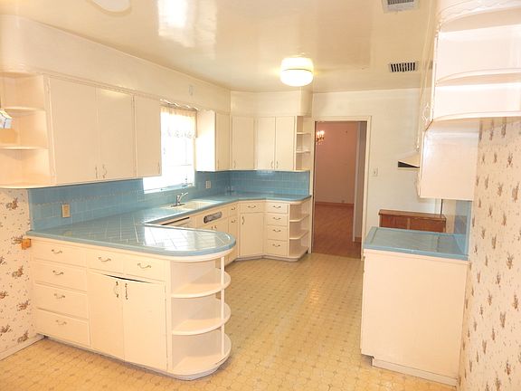 3rd image of 809 S Lee Ave