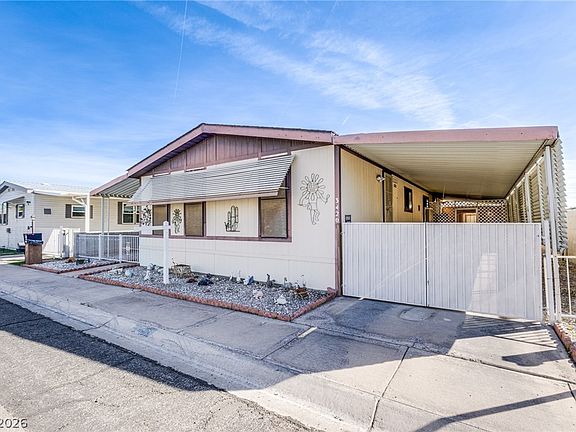 3rd image of 3420 Haleakala Dr