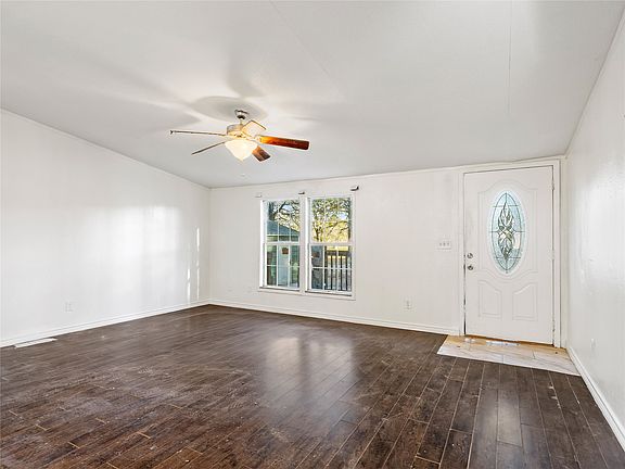 14th image of 202 Forgotten Ln