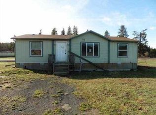 9822 E Hamilton Rd, Chattaroy, WA 99003