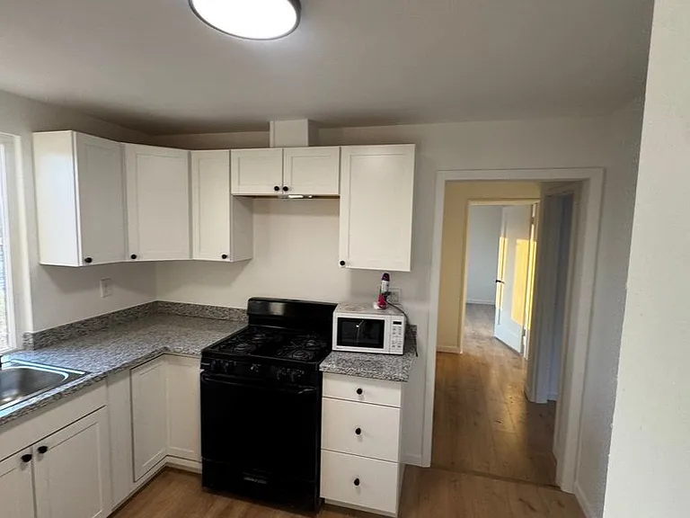 152 Jordan St — Photo 2