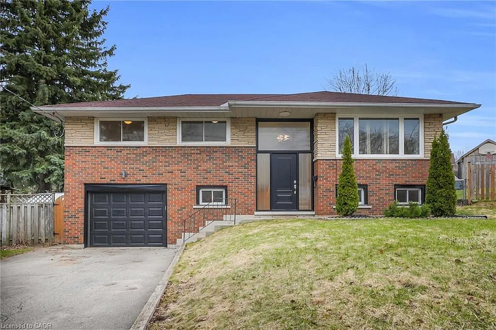 37 Nicklin Cres photo 1
