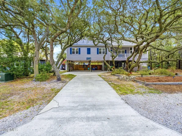 108 NW 25th Street, Oak Island, NC 28465