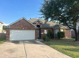 1406 Oxford Dr, Mansfield, TX 76063