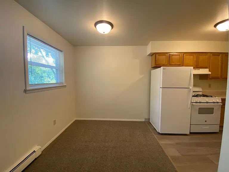 State Place Apartment Homes — Photo 128