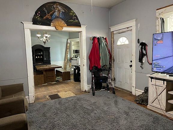 4th image of 514 S Humbolt Ave