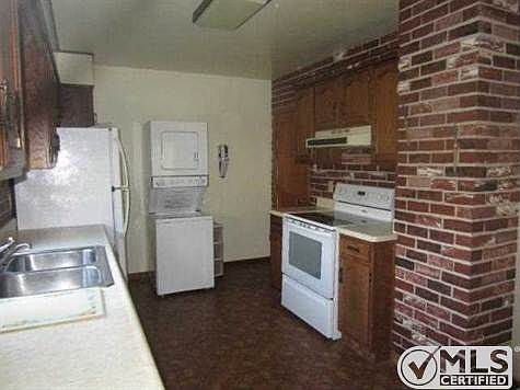 2nd image of 618 Saginaw St