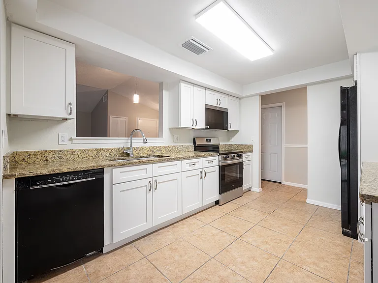 4914 Samoa Cir — Photo 7