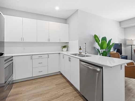 3rd image of 2396 Cleroux Cres #107