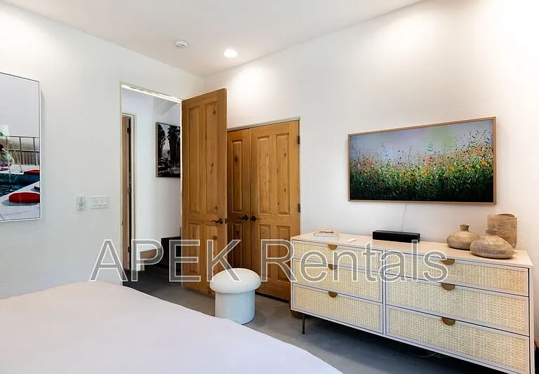 690 W Linda Vista Dr — Photo 16