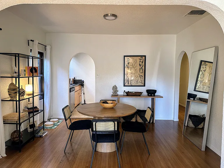 808 N Citrus Ave — Photo 5