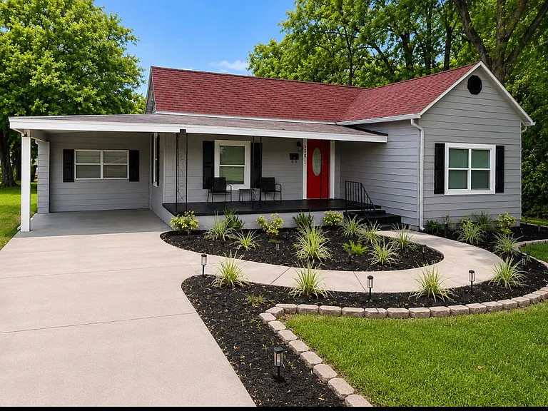 520 S L B Brown Ave — Photo 1