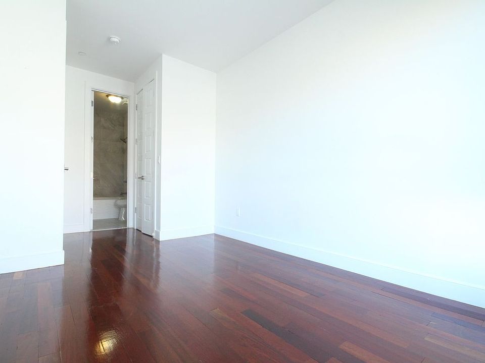 1st image of 525 Maple St APT 3F