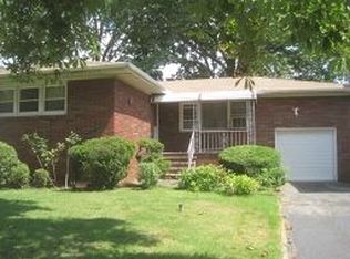 142 Cedar Ave, Linden, NJ 07036