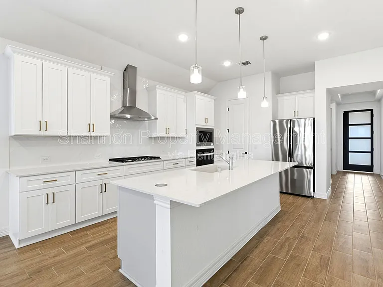 19131 Pink Grapefruit St — Photo 6