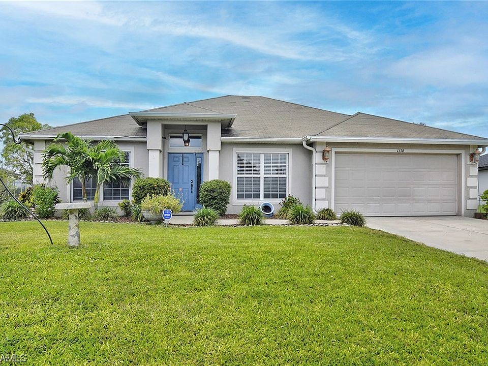 1st image of 1318 NE 12th Pl